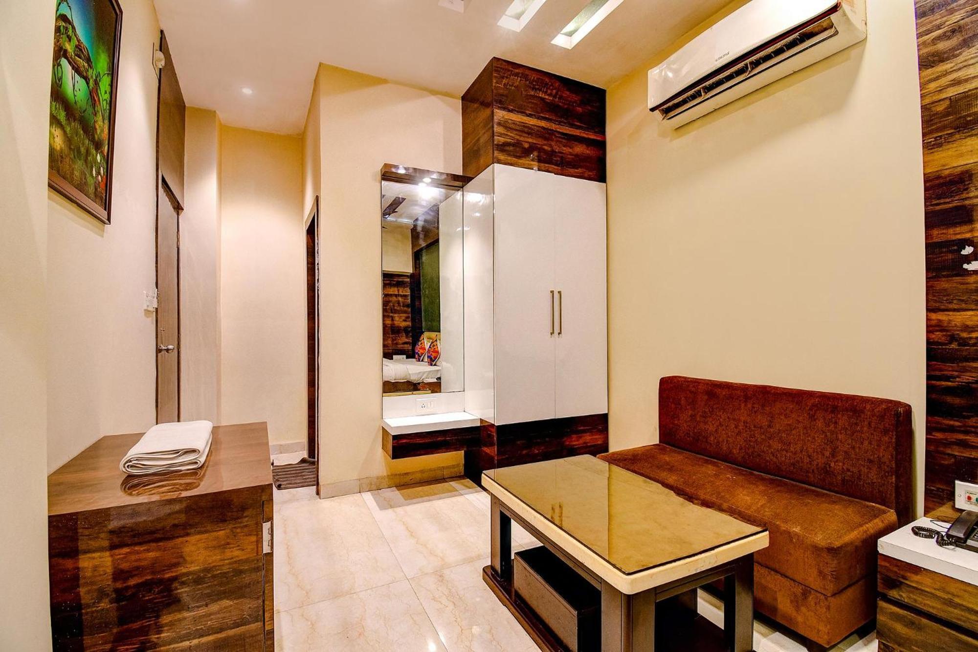 Hotel O Abi Inn Hotel Near Dhakuria Manipal Hospital โกลกาตา ภายนอก รูปภาพ